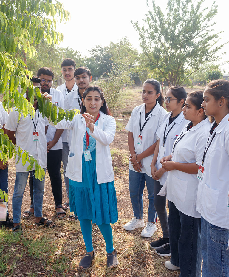 RK_University_Top_College_In_Rajkot_Gujarat_India.jpg